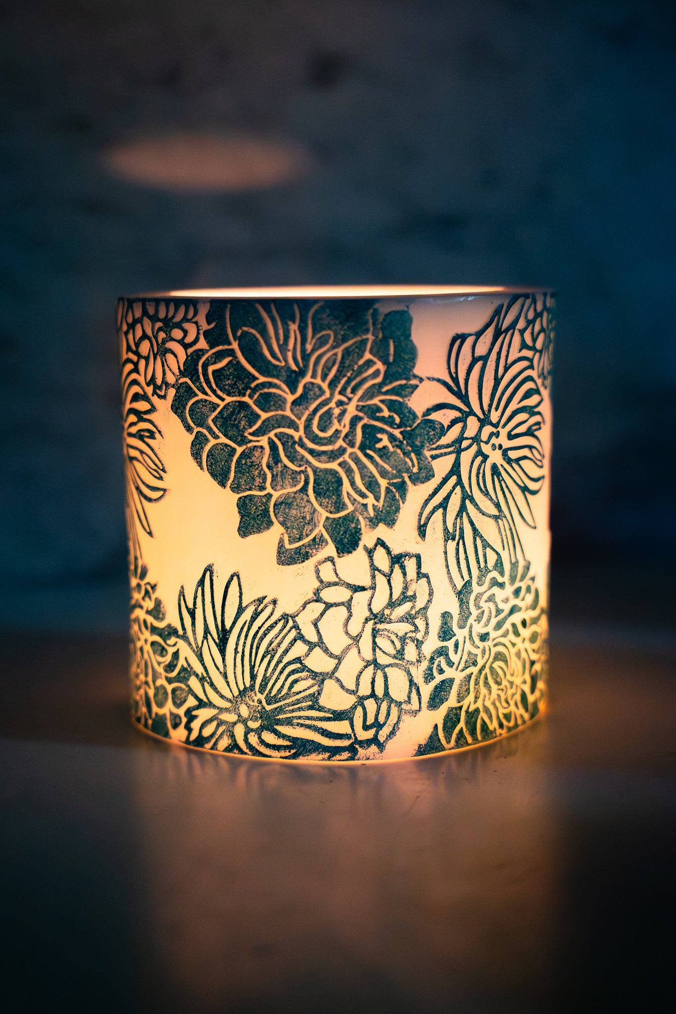 Signature Everlasting Chrysanthemum Lanterns