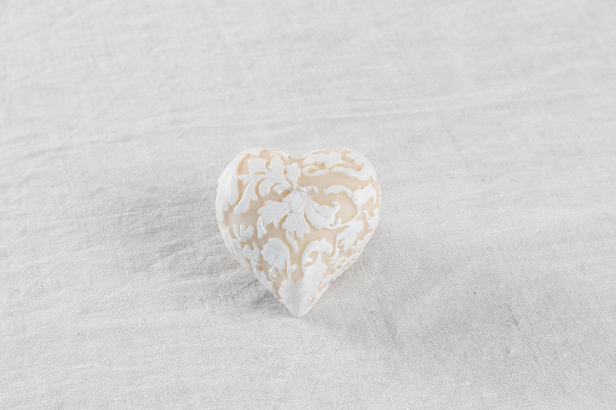 Damask Leaf Heart